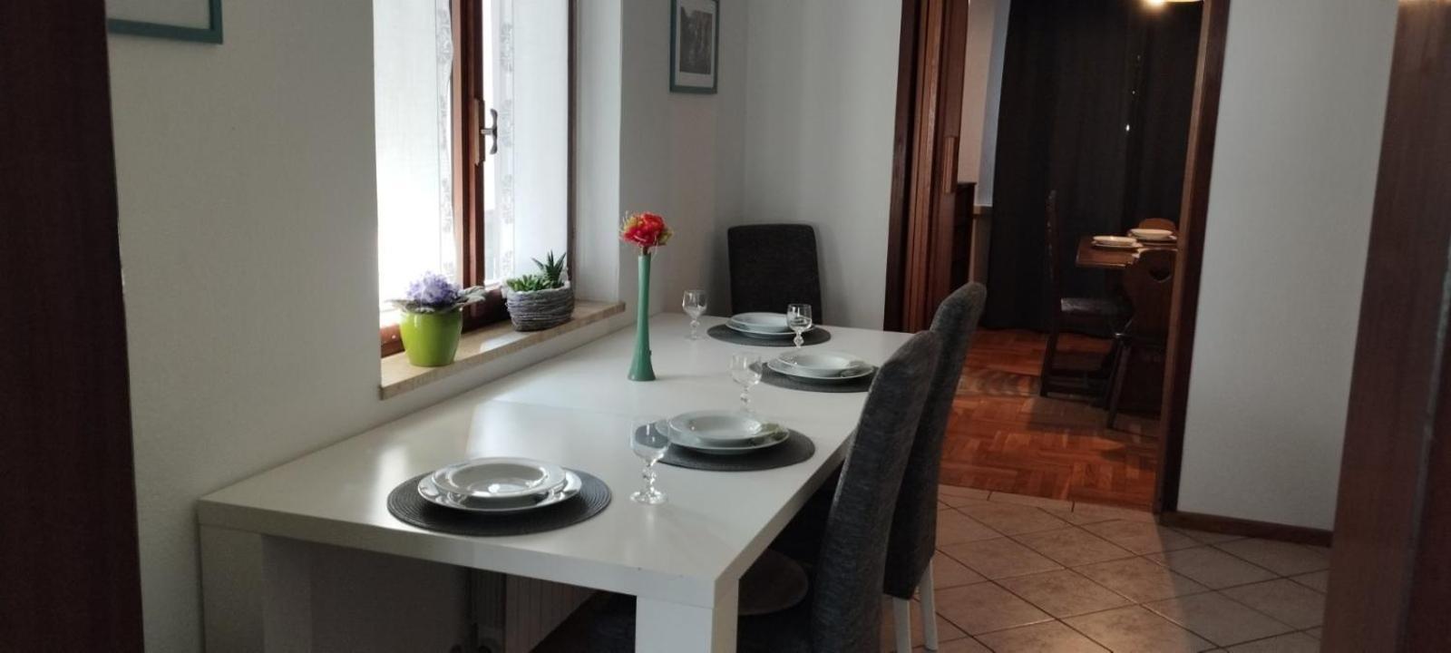 Hisa Lescer Apartment โคบาริด ภายนอก รูปภาพ